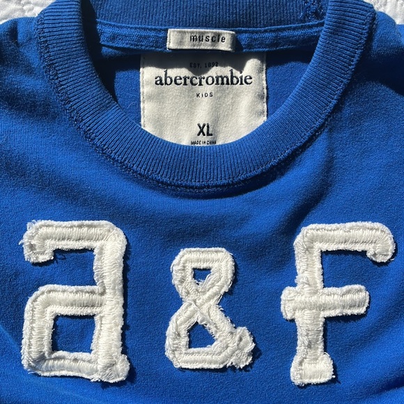 ▪️YOUTH ABERCROMBIE TSHIRT - Picture 3 of 3